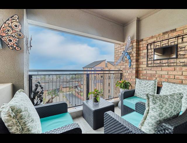 2 BEDROOM APARTMENT FOR SALE IN NORTHGATE
